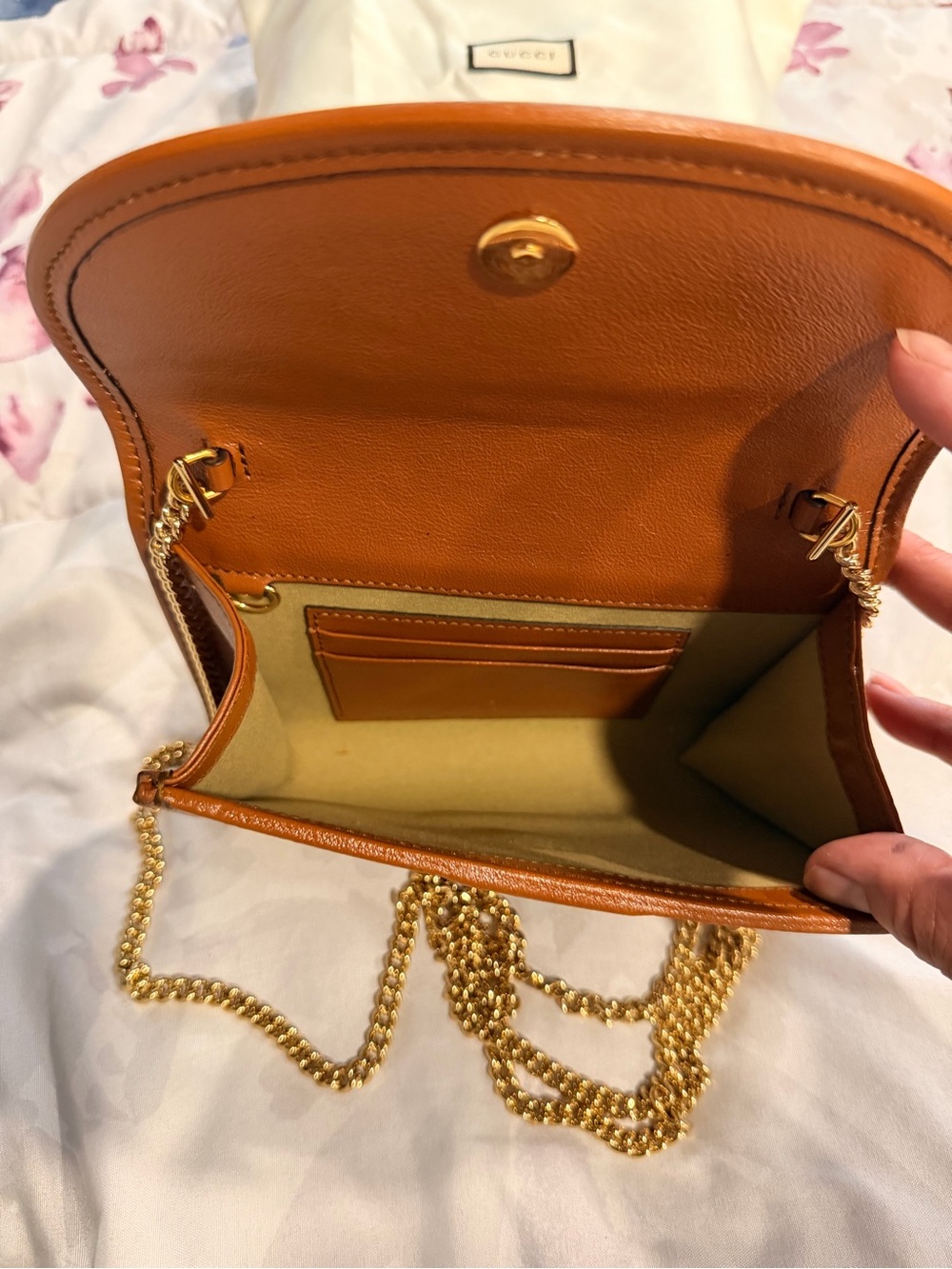 AUTH GUCCI RAJAG CANVAS POUCH/CLUTCH W/ DUST BAG AND BOX NWT WILL TAKE OFFER - Picture 4 of 5